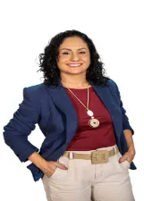 LÍVIA GUIMARÃES CARVALHO