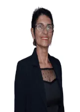 LÚCIA GOMES DE PAULA