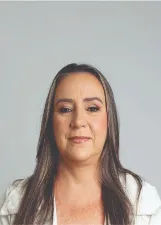 ELISANGELA VENCIONEK MAGANHA LARA