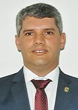 MAYCON OLIVEIRA AZEVEDO