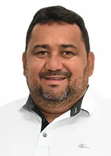 ARLINGTON FEITOSA GOMES