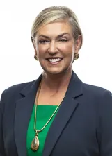 ERIKA CHRISTINA TANK MOYA