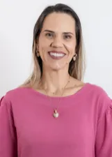 ANA CLÁUDIA TAVARES GOMES