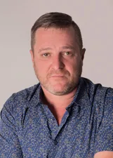 TONI VALMOR RESNER