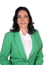 LARA DE CASTRO ARAÚJO FERNANDES