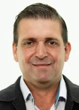 JENNER DE CASTRO QUINTÃO