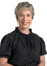 VALÉRIA PIANGELI TAVARES