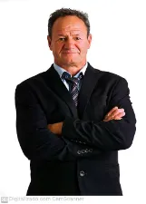 CLEZIO FERNANDES DE PAULA