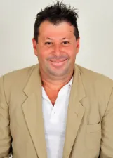 ADRIANO DOMICIANO LARA