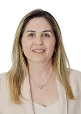 RENATA MENESES E SILVA CARNEIRO