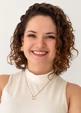 LAÍS ROCHA LEÃO