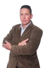 SANDRO HALMENSCHLAGER