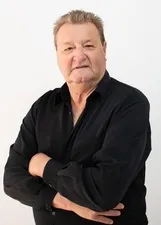 VALNUR CURTINAZ RUSZKOWSKI