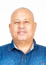 VÍTOR FARIAS