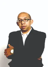 JOSÉ ROBERTO MARINHO FLORES