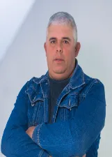 ELIZANDRO PINHEIRO MENEZES