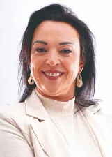 ELIZANE LOURDES LINDER MAYER