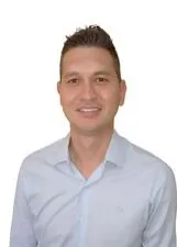 FELIPE STELUTTI