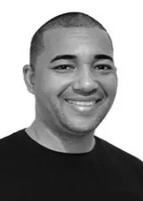 MOISES GODOI NOVAES